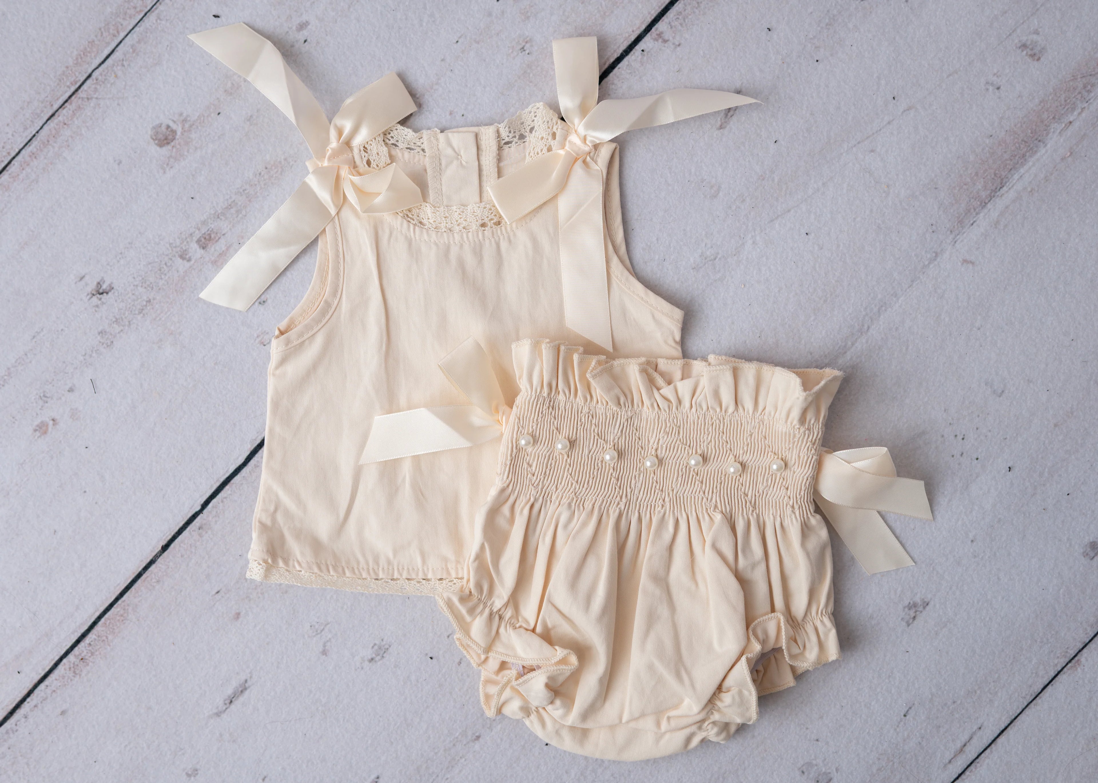 Hand Smocked Heirloom Set